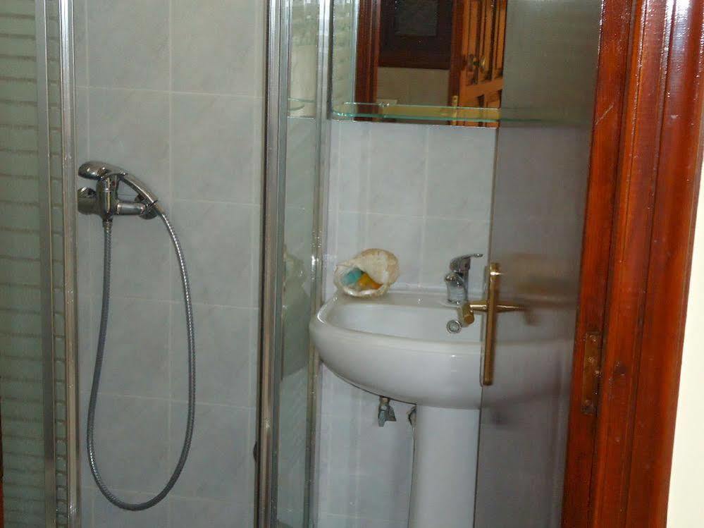 Almini Apartments Plataria Luaran gambar
